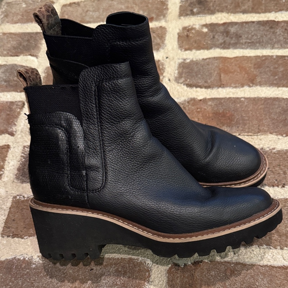Dolce Vita Huey H2O resistant Black Ankle Boots size 8
